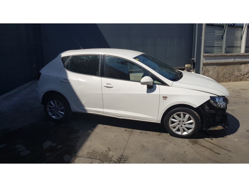 seat ibiza (6j5) del año 2013