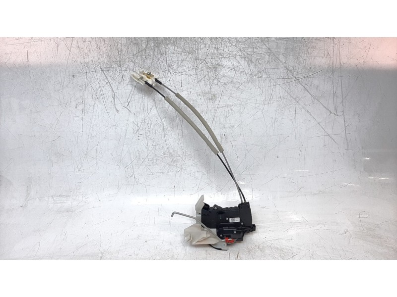 Recambio de cerradura puerta trasera derecha para hyundai santa fe 2.2 crdi cat referencia OEM IAM 81420S1020  