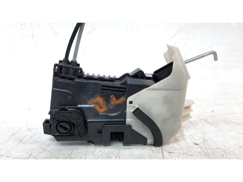 Recambio de cerradura puerta trasera derecha para hyundai santa fe 2.2 crdi cat referencia OEM IAM 81420S1020  