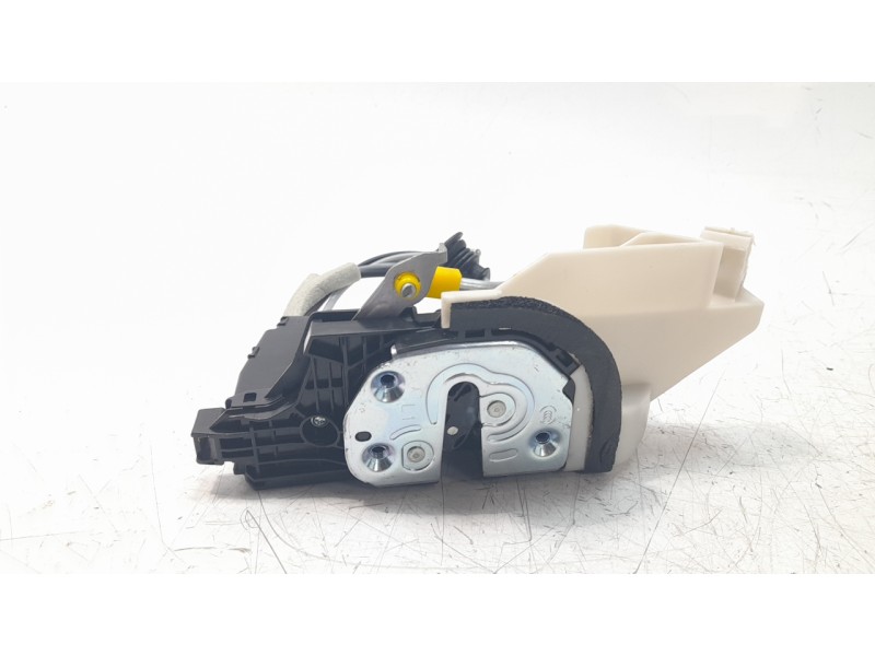 Recambio de cerradura puerta trasera izquierda para hyundai santa fe 2.2 crdi cat referencia OEM IAM 81410S1020  