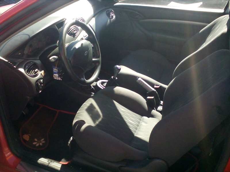 ford focus berlina (cak) del año 2002