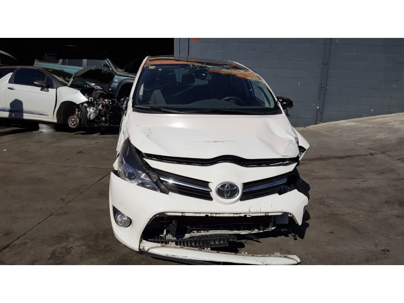 toyota verso del año 2015