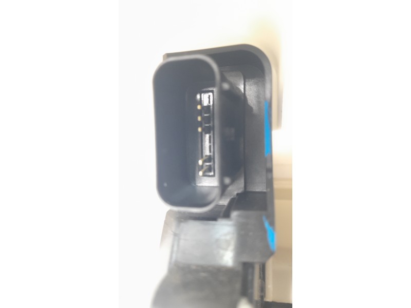 Recambio de cerradura puerta trasera izquierda para hyundai santa fe 2.2 crdi cat referencia OEM IAM 81410S1020  