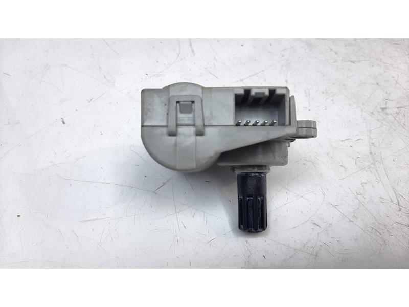 Recambio de motor apertura trampillas climatizador para hyundai tucson classic blue referencia OEM IAM HVCCD267  