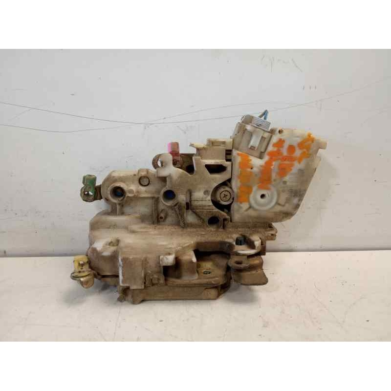 Recambio de cerradura puerta trasera derecha para nissan pick-up (d22) 2.5 16v turbodiesel cat referencia OEM IAM   