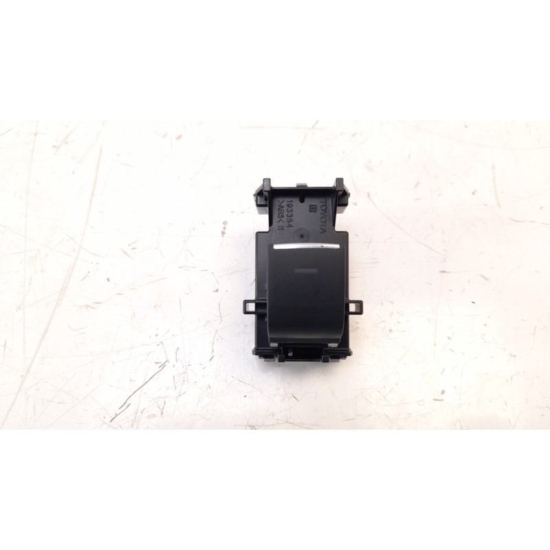 Recambio de mando elevalunas trasero derecho para toyota corolla (e21) referencia OEM IAM 3551T151D  193354
