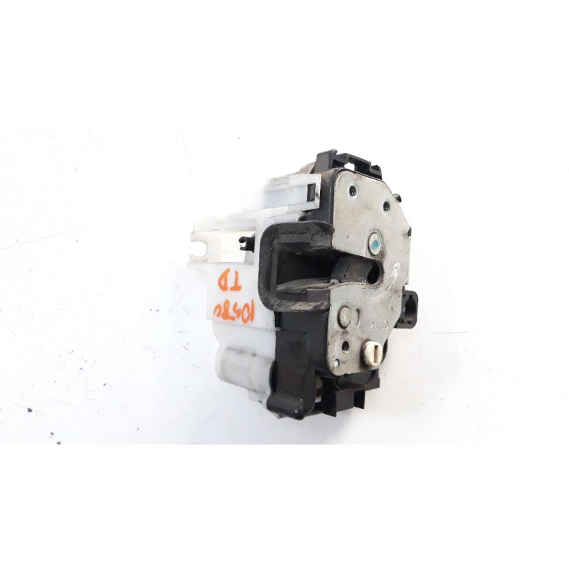 Recambio de cerradura puerta trasera derecha para fiat panda (169) 1.3 jtd cat referencia OEM IAM 51826982  