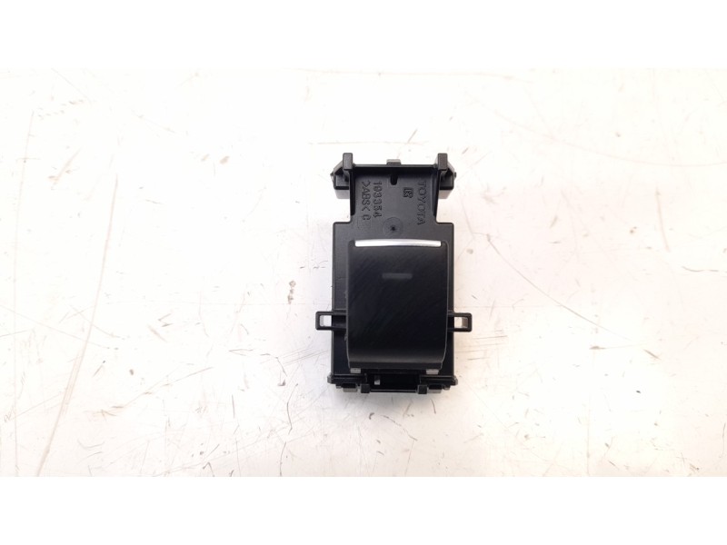 Recambio de mando elevalunas trasero izquierdo para toyota corolla (e21) referencia OEM IAM 3551T151D  