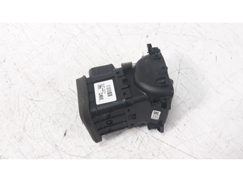 Recambio de rejilla aireadora para kia stonic (ybcuv) 1.2 cat referencia OEM IAM H897410000  