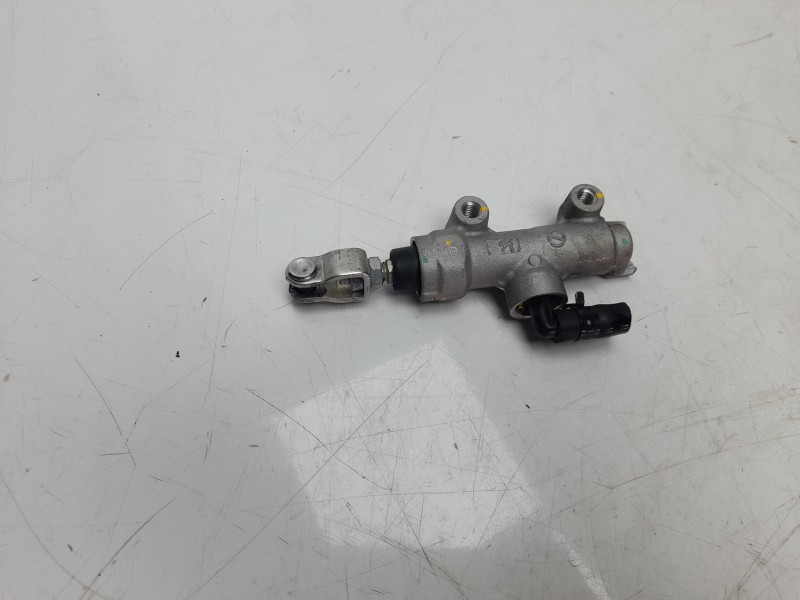 Recambio de bomba freno para kawasaki versys 650 versys 650 referencia OEM IAM   