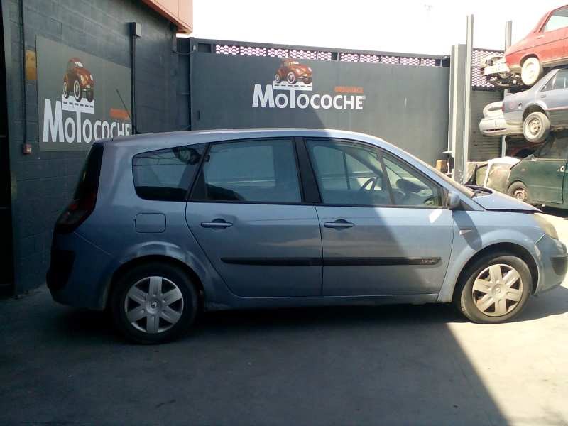 renault scenic ii del año 2004