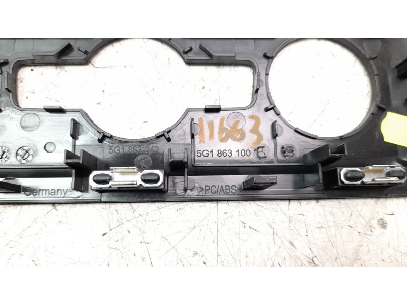 Recambio de moldura para volkswagen golf vii lim. (bq1) 1.6 tdi referencia OEM IAM 5G1863100  