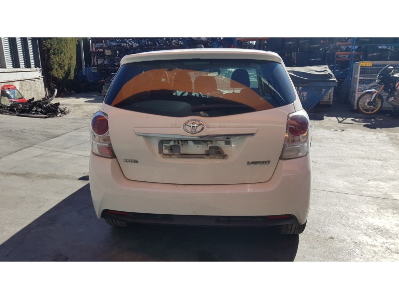 toyota verso del año 2015