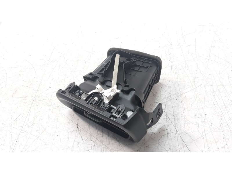 Recambio de rejilla aireadora para kia stonic (ybcuv) 1.2 cat referencia OEM IAM 97480H80000WK  