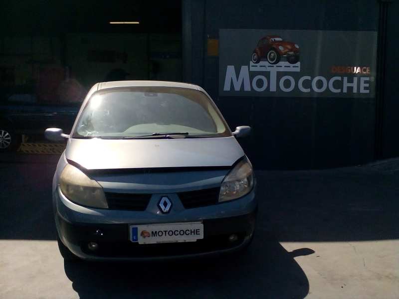 renault scenic ii del año 2004