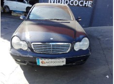 mercedes-benz clase c (w203) berlina del año 2000 2