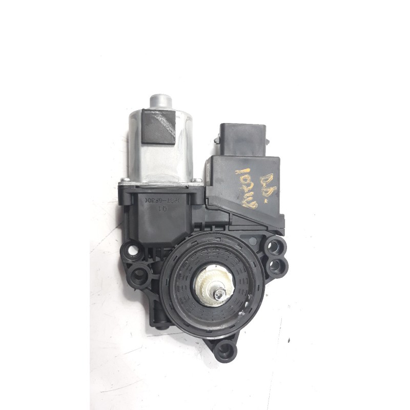 Recambio de motor elevalunas delantero derecho para kia cee´d 1.4 crdi cat referencia OEM IAM 82460A2010  