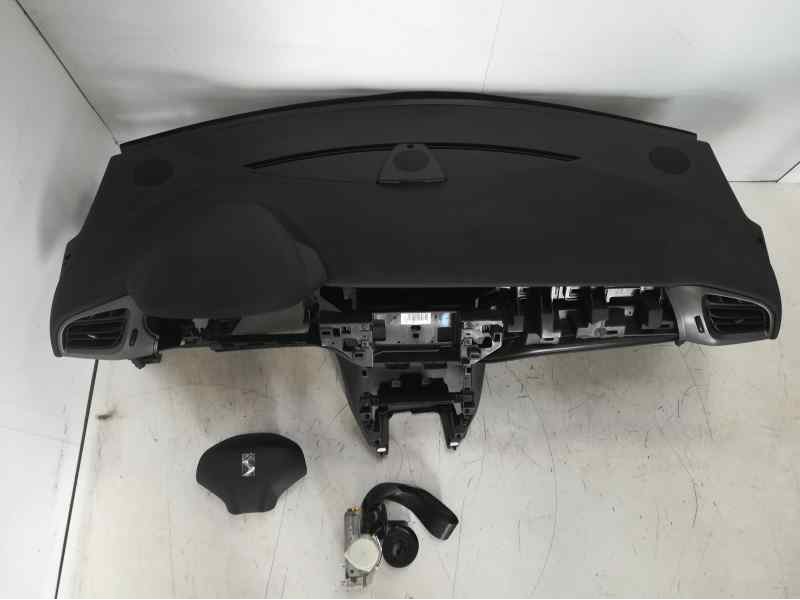 Recambio de kit airbag para citroen ds3 techno style referencia OEM IAM 8247F7  