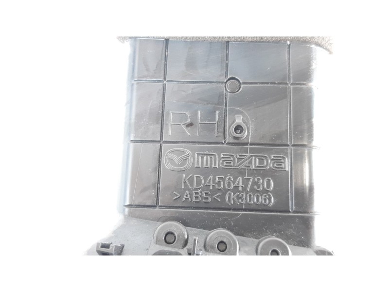 Recambio de rejilla aireadora para mazda cx-5 2.2 turbodiesel cat referencia OEM IAM KD4564730  
