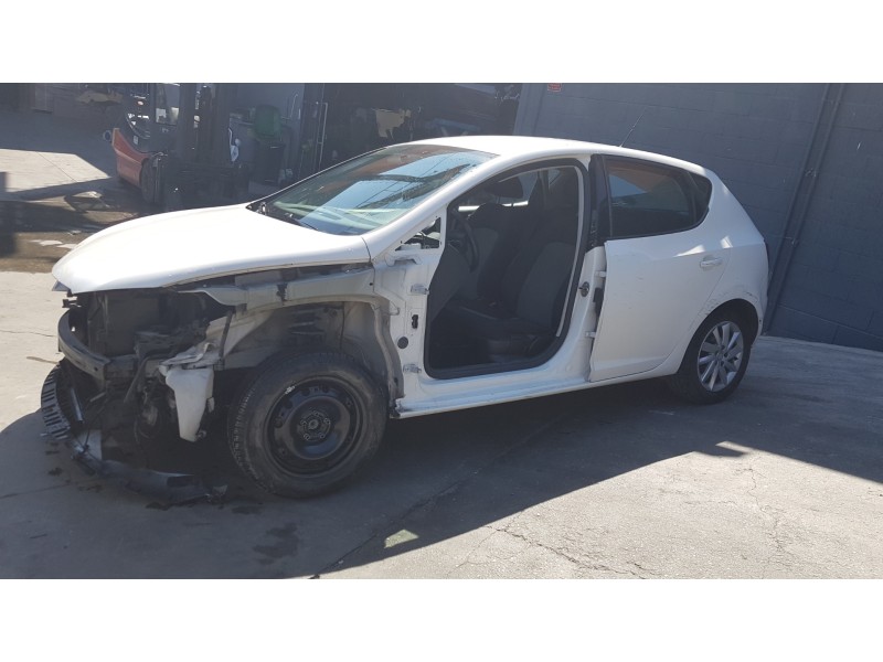 seat ibiza (6j5) del año 2013