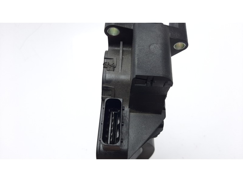 Recambio de potenciometro pedal para ford ka (ccu) 1.2 8v cat referencia OEM IAM 51893926  