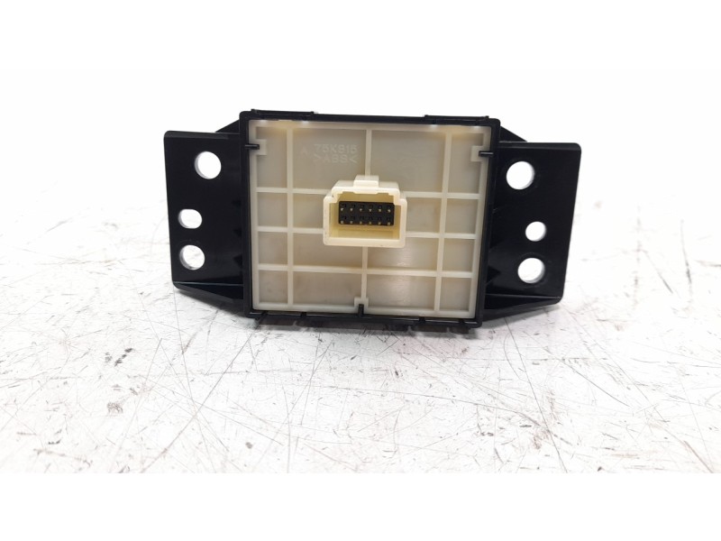 Recambio de palanca freno para toyota corolla (e21) referencia OEM IAM 75K815L 8439002020 