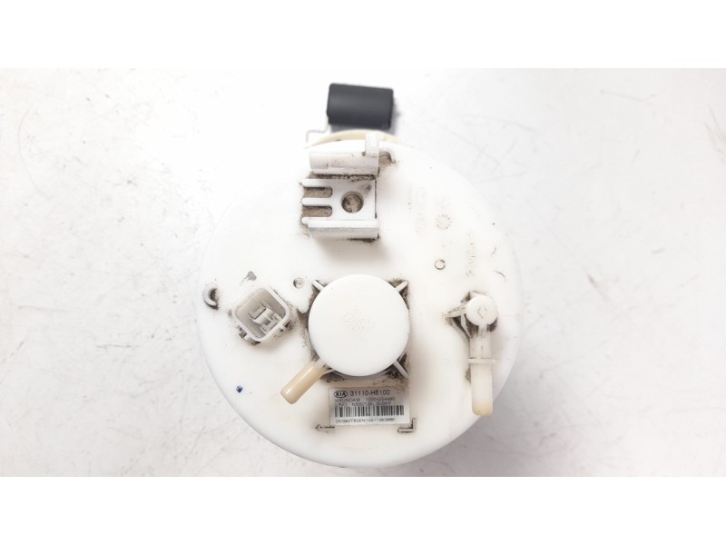 Recambio de bomba combustible para kia rio (yb) 1.2 cat referencia OEM IAM 31110H8100  