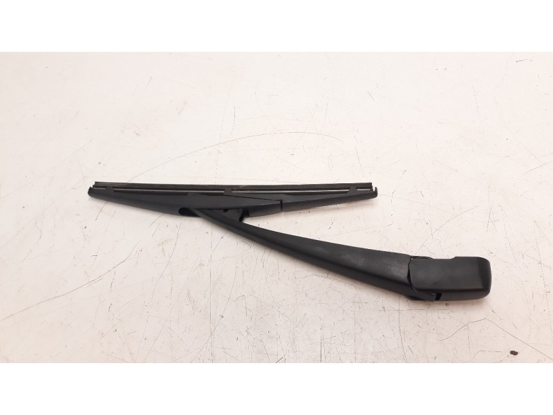 Recambio de brazo limpia trasero para honda hr-v (..) 1.5 vtec cat referencia OEM IAM 76720T7A003  