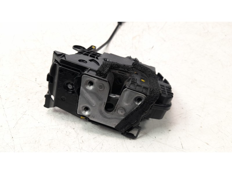 Recambio de cerradura puerta delantera derecha para smart forfour referencia OEM IAM A4537206501  