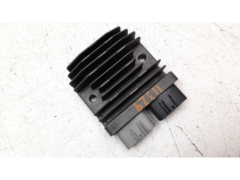 Recambio de modulo electronico para honda cb 650r referencia OEM IAM 31600MKND51  