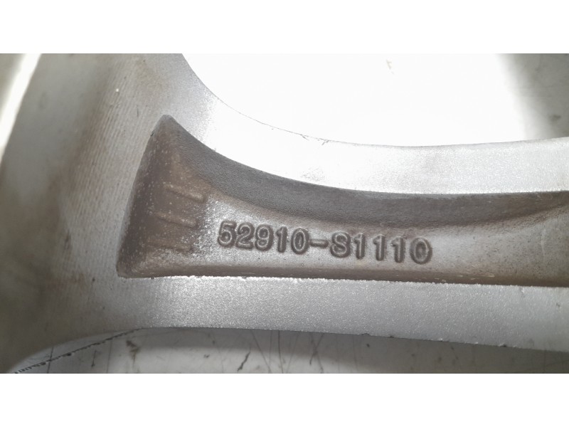 Recambio de llanta para hyundai santa fe 2.2 crdi cat referencia OEM IAM 52910S1110  