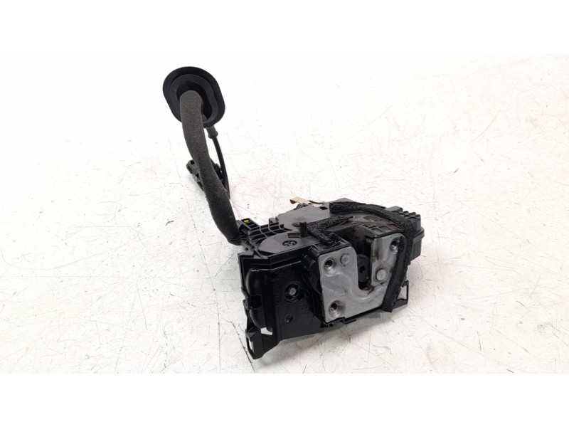 Recambio de cerradura puerta trasera derecha para smart forfour referencia OEM IAM A4537307500  
