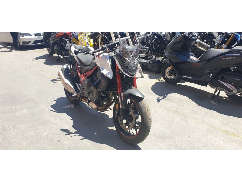 honda cb 750 hornet del año 2023