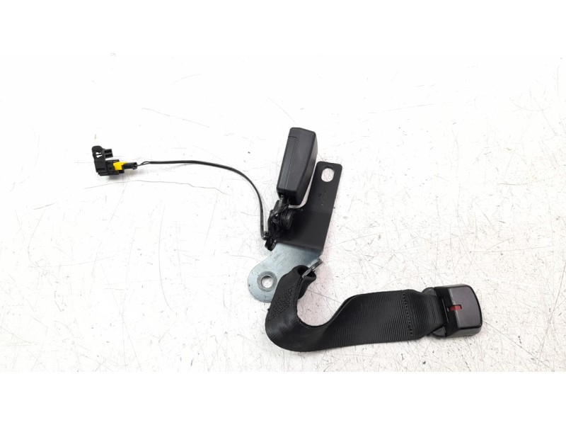 Recambio de enganche cinturon trasero derecho para jeep renegade 1.6 m-jet cat referencia OEM IAM 73564447560  