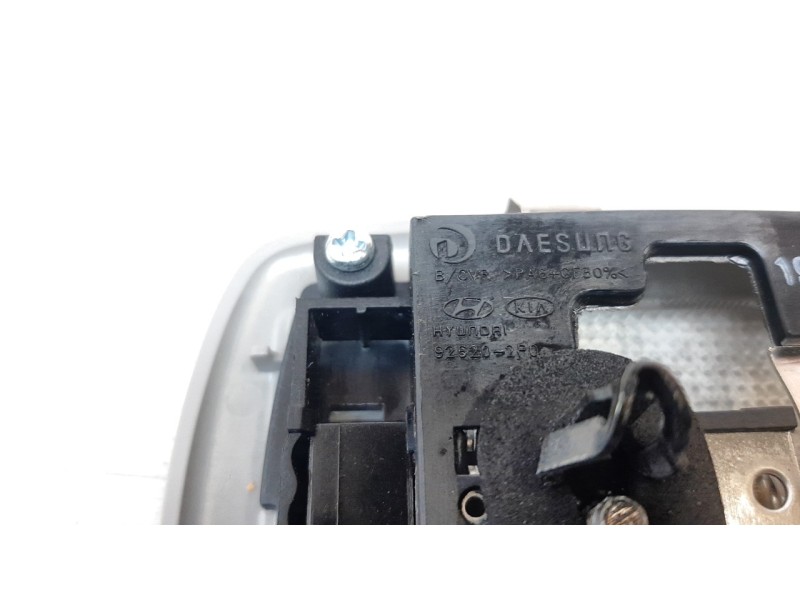 Recambio de luz interior para hyundai santa fe 2.2 crdi cat referencia OEM IAM 926202P0  