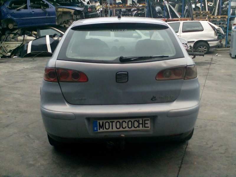 seat ibiza (6l1) del año 2002