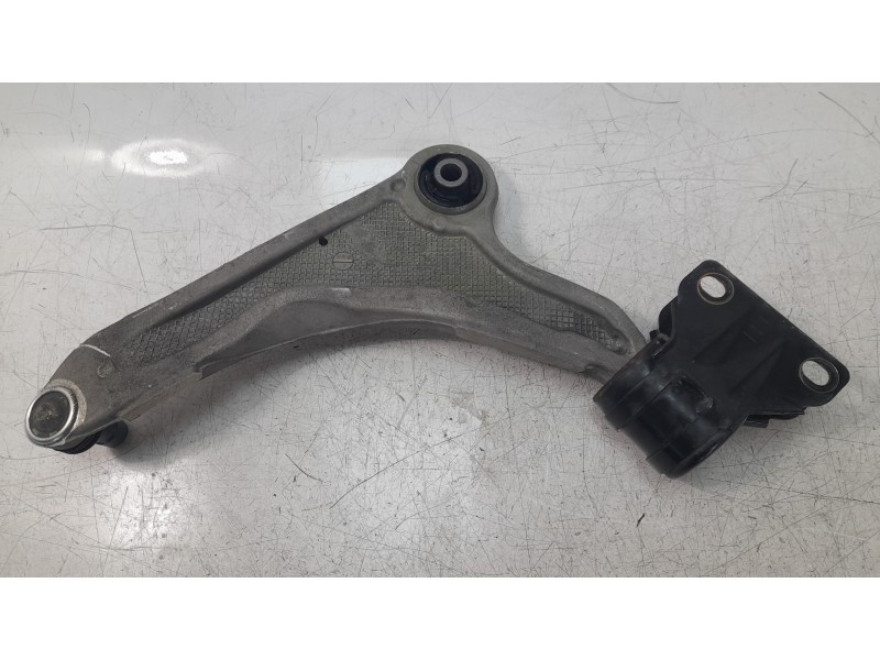Recambio de brazo suspension delantero derecho para ford mondeo lim. hybrid referencia OEM IAM 060379G  