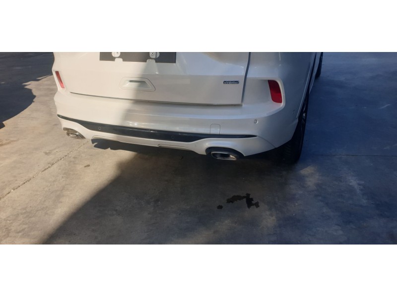 Recambio de refuerzo paragolpes trasero para ford kuga hybrid st-line x referencia OEM IAM LX6BS41400AC  