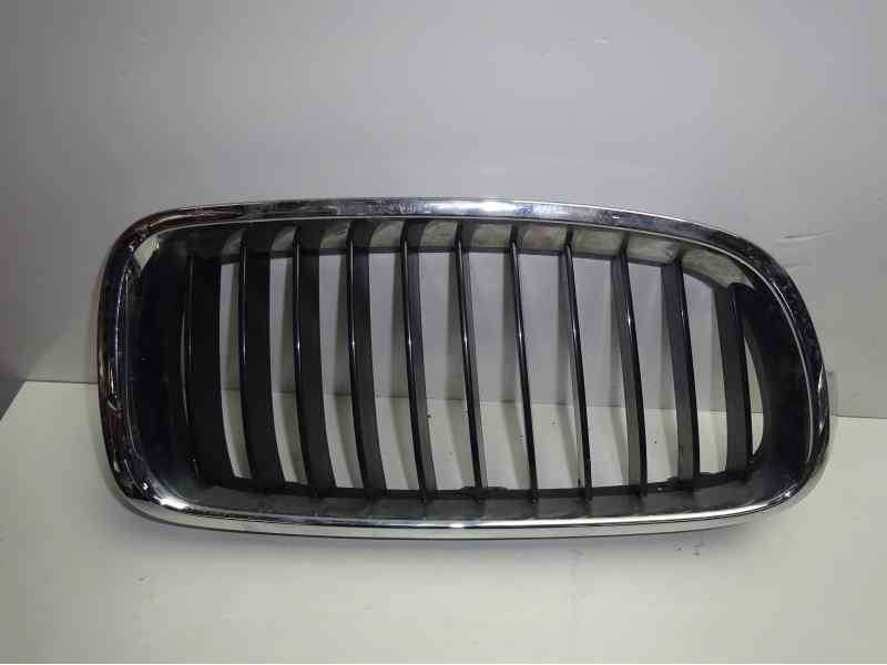 Recambio de rejilla delantera para bmw serie 3 lim. (f30) 320d referencia OEM IAM 51137263480 107063315 BM0282013