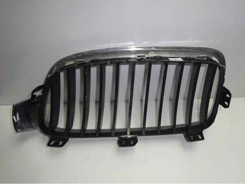 Recambio de rejilla delantera para bmw serie 3 lim. (f30) 320d referencia OEM IAM 51137263480 107063315 BM0282013