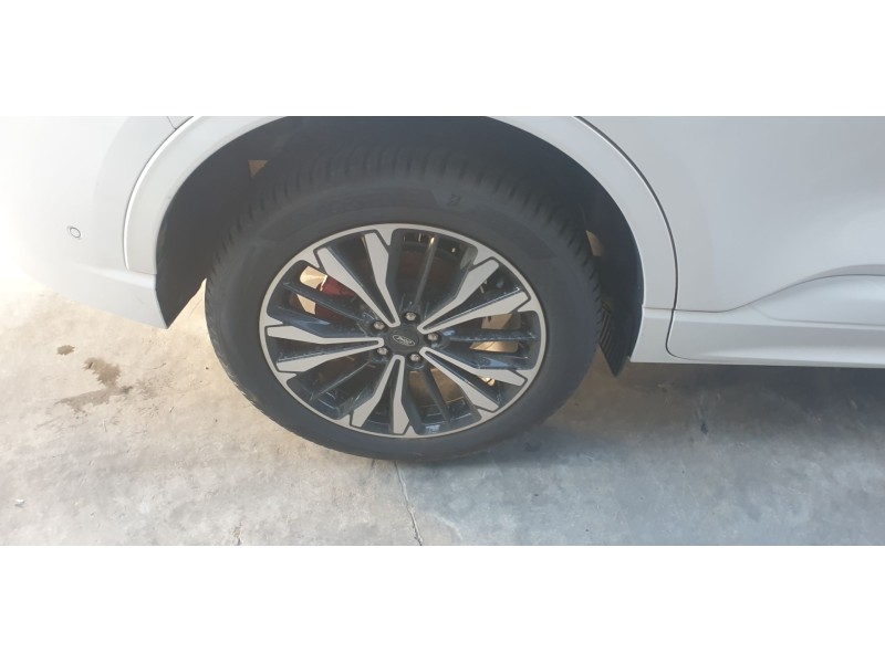 Recambio de mangueta trasera derecha para ford kuga hybrid st-line x referencia OEM IAM LX615A968BE  