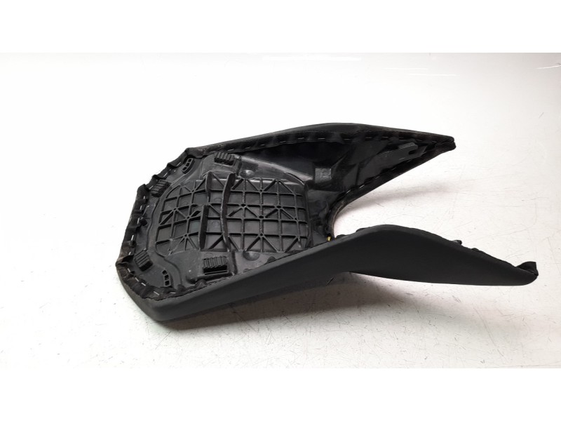 Recambio de asiento para ktm 390 duke 390 duke referencia OEM IAM 93007040000  