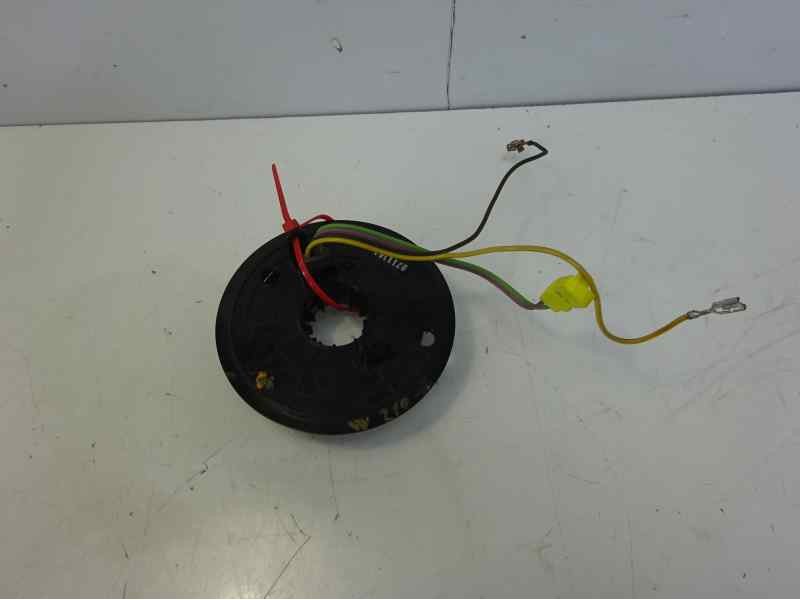 Recambio de anillo airbag para mercedes-benz clase e (w210) berlina 320 (210.065) referencia OEM IAM 16846000  