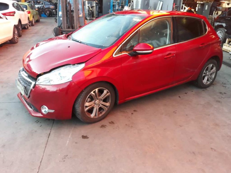 peugeot 208 del año 2013