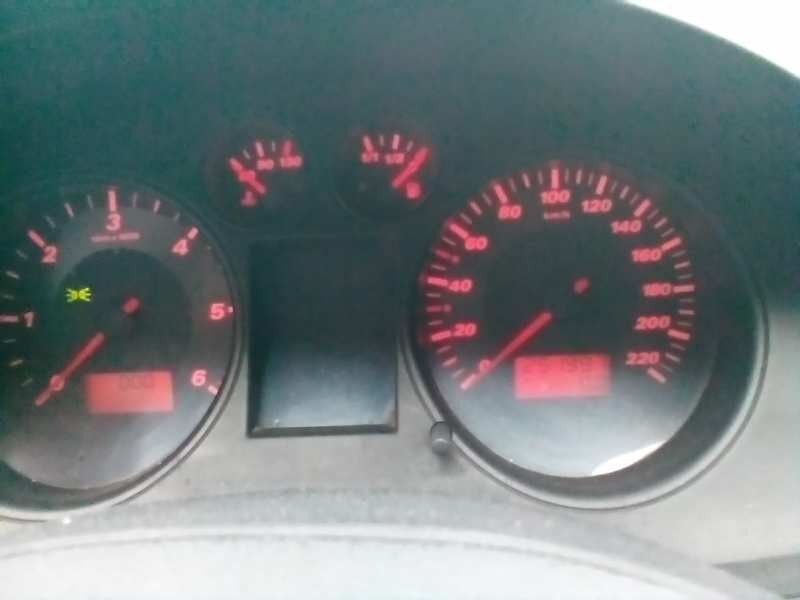 seat ibiza (6l1) del año 2002