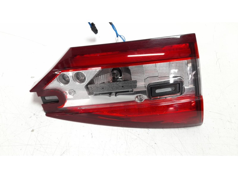 Recambio de piloto trasero derecho interior para ford mondeo lim. hybrid referencia OEM IAM 20500206  