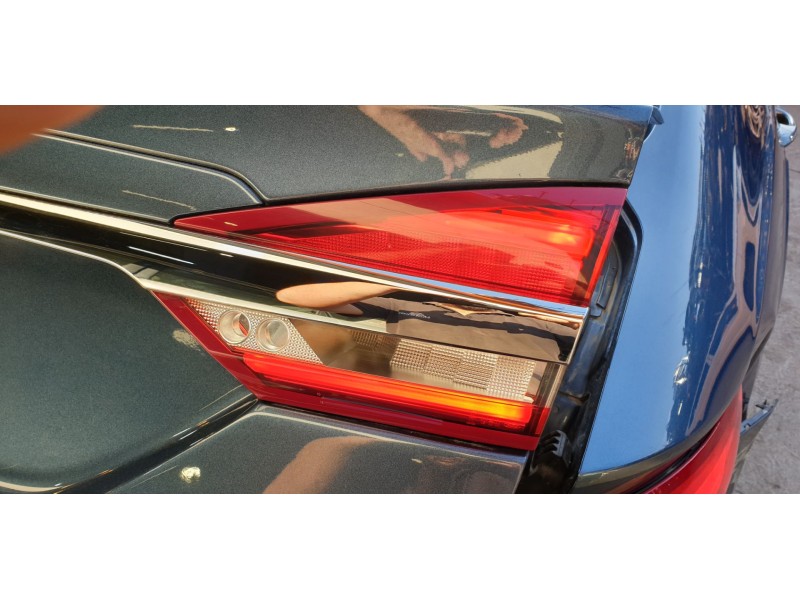 Recambio de piloto trasero derecho interior para ford mondeo lim. hybrid referencia OEM IAM 20500206  