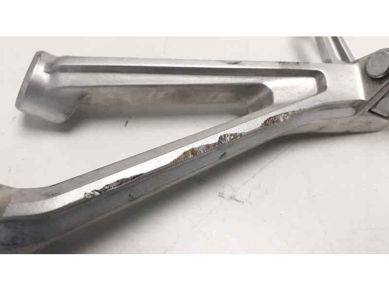 Recambio de estribo para honda cb 650f referencia OEM IAM   