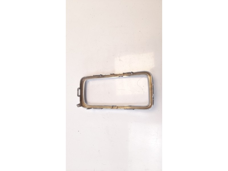 Recambio de moldura para jeep renegade 1.0 t-gdi cat referencia OEM IAM 735687346  