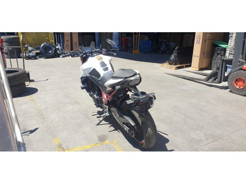 honda cb 750 hornet del año 2023